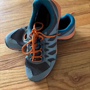 Merrel  Vapor Glove 6-Womens size (